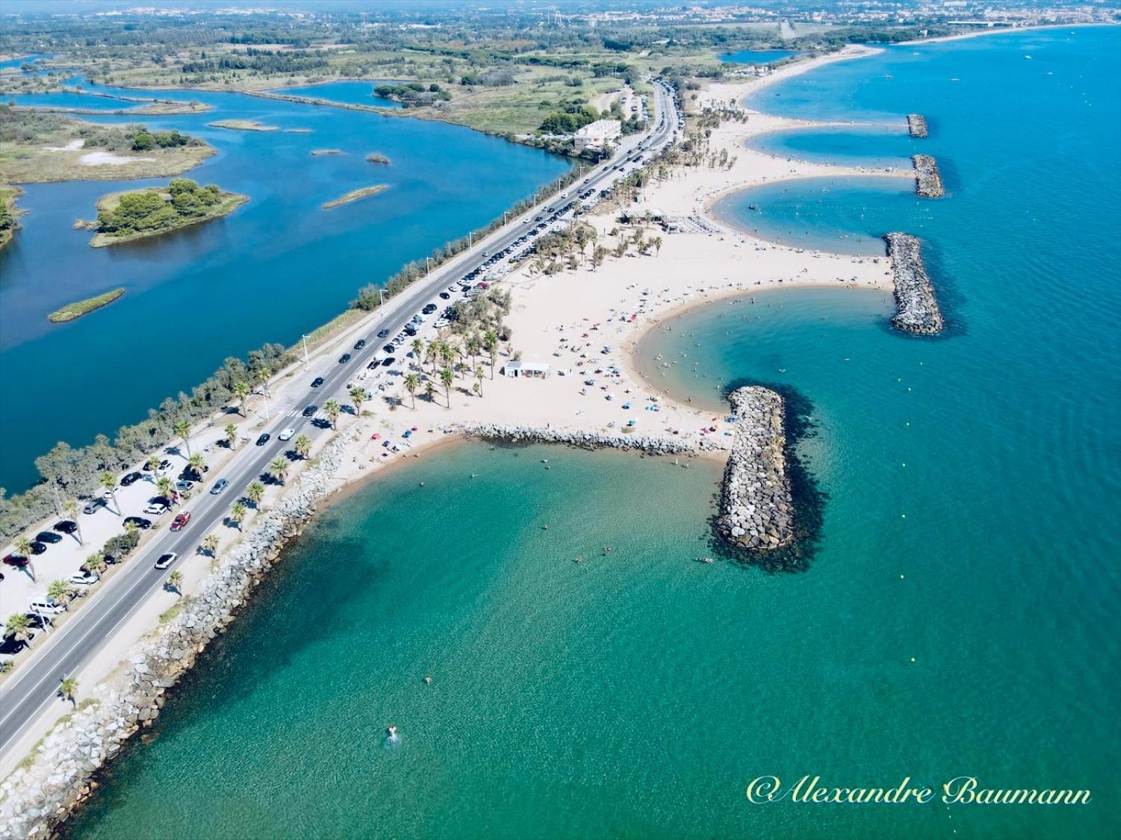Chez Madou, T1 En Bas De Villa Et Rez De Jardin A 900M De La Mer Et Des Commerces Fréjus 外观 照片